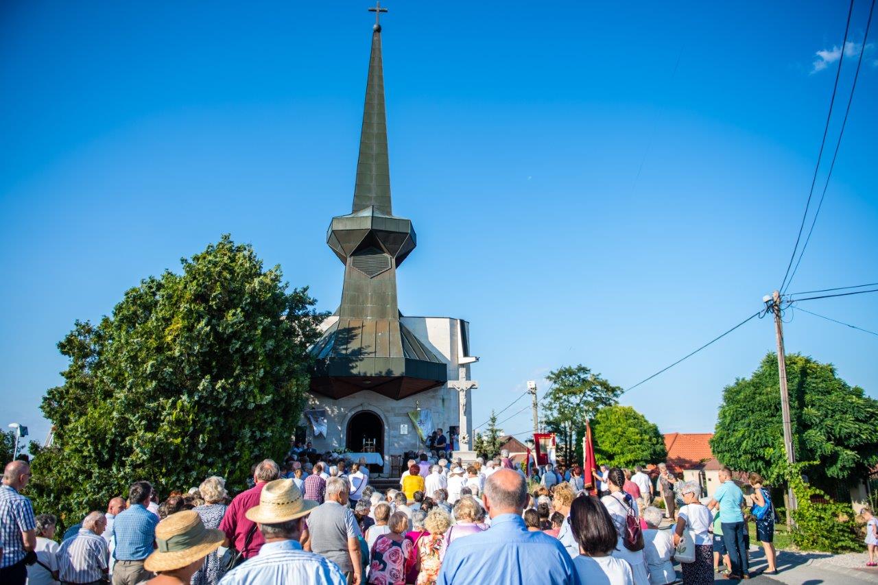 Városunkért és országunkért is imádkoztak a Szent Donát kápolna búcsúnapján